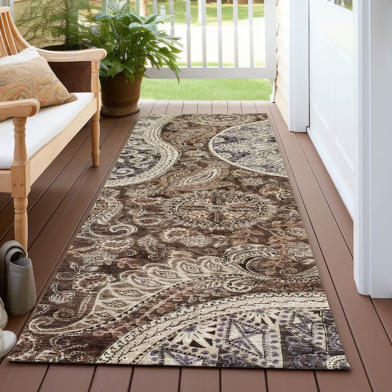 Machine Washable Indoor/ Outdoor Modern Paisley Chantille Rug