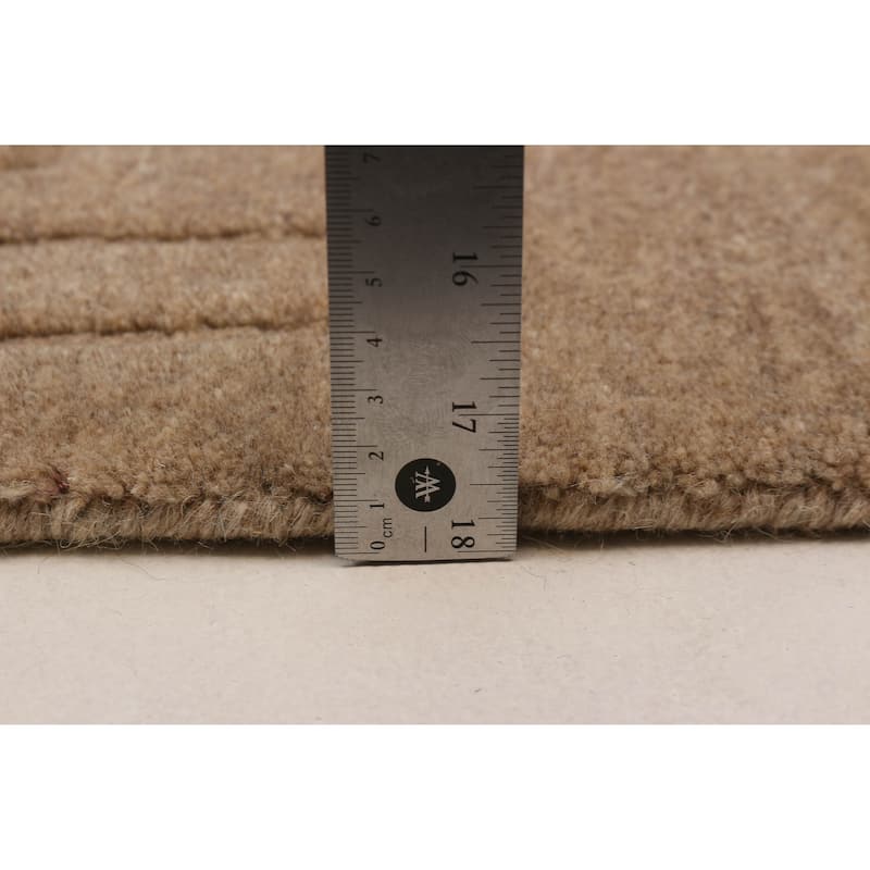 Kashkuli Gabbeh Tan Rug 6'8" x 9'4" - 6'8 x 9'4