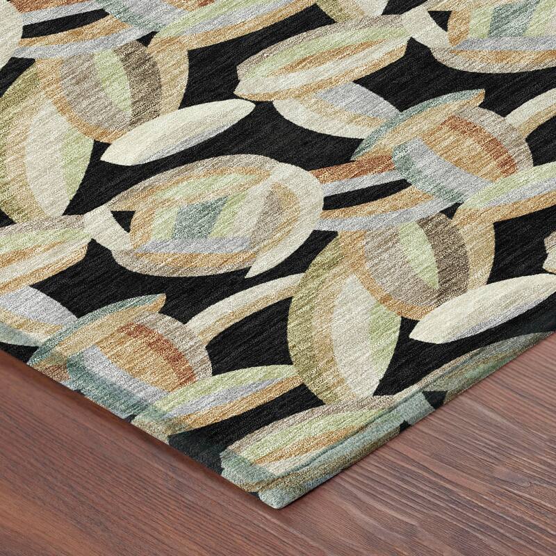 Machine Washable Indoor/ Outdoor Modern Heli Chantille Rug