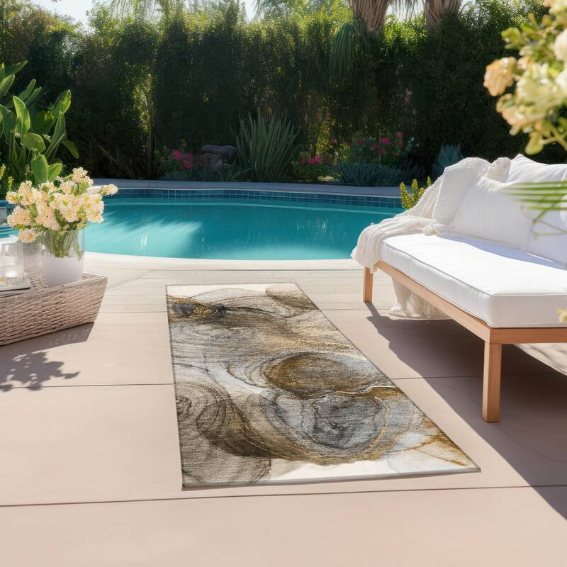 Varo Contemporary Abstract Weather Resistant Classic Meets Modern Outdoor Rug