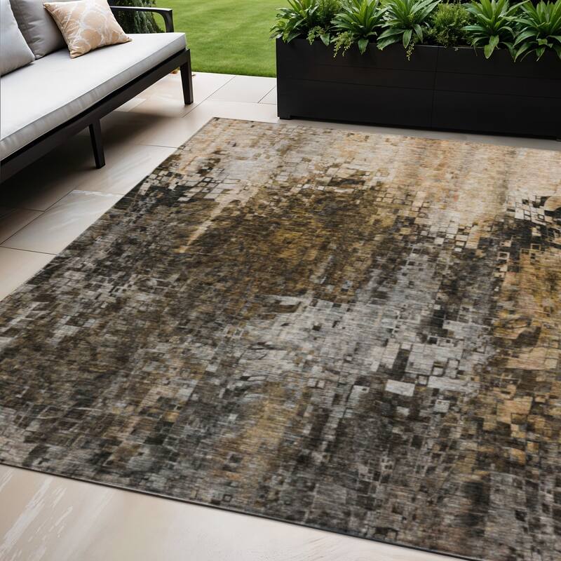 HomeRoots Abstract Transitional Rectangle Outdoor Rug - 5' X 8'