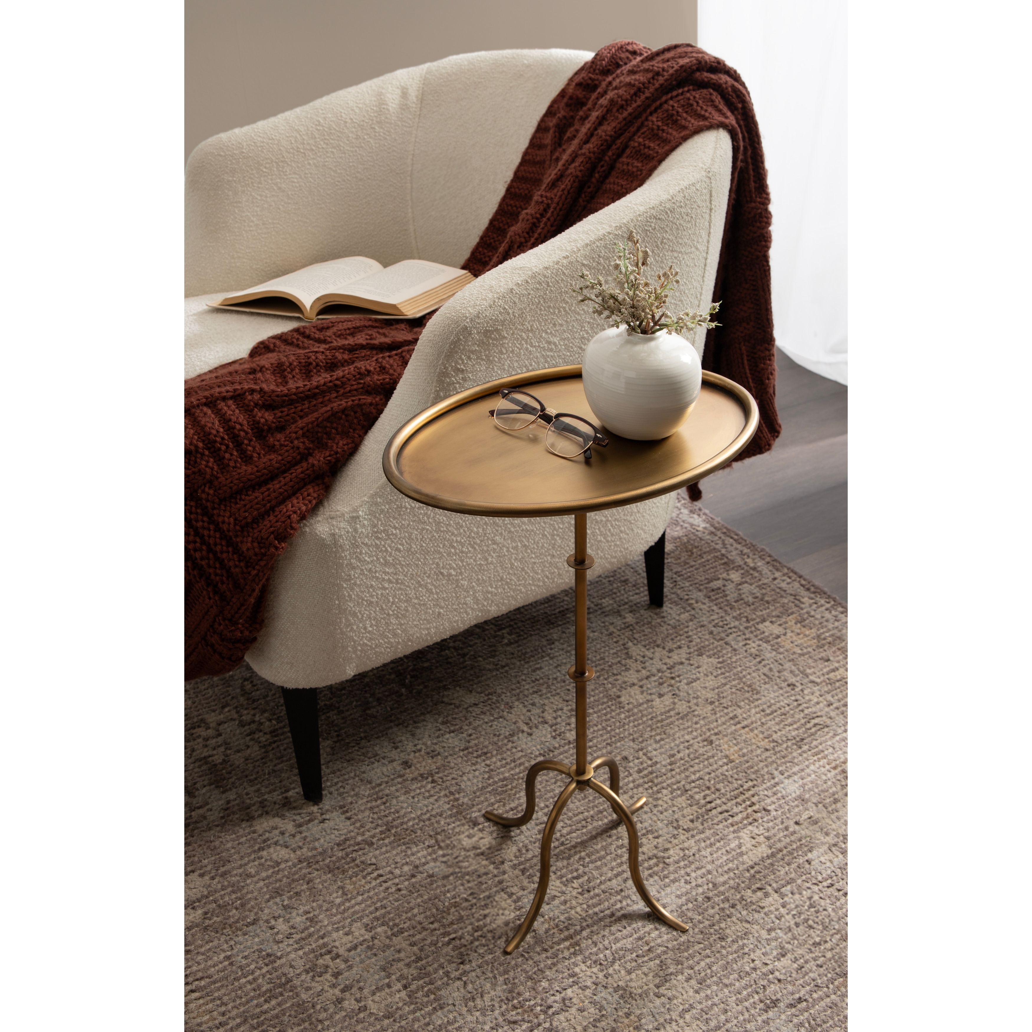 Kate and Laurel Bajoria Metal Oval Table - 16x11x24