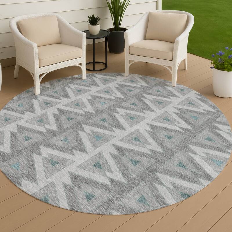 Machine Washable Indoor/ Outdoor Global Lyons Chantille Rug - Silver - 8' x 8'