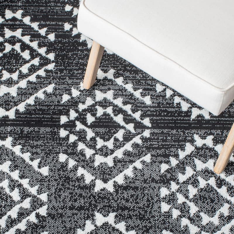SAFAVIEH Skyler Lidie Moroccan Tribal Boho Rug