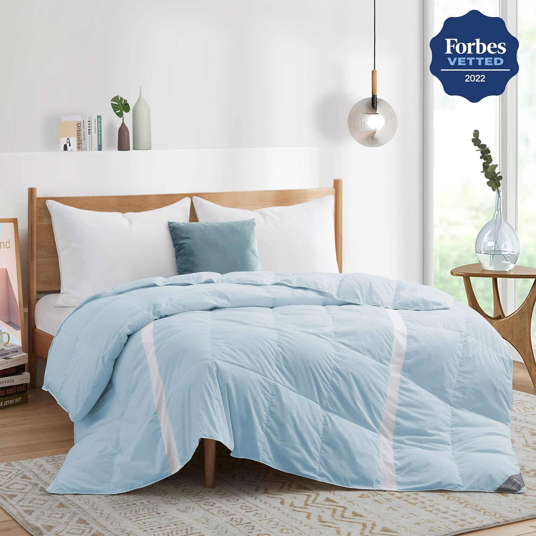 600 Fill Power Breathable White Down Comforter for Hot Sleeper Cooling Mesh Design Oversized Blanket Queen Full