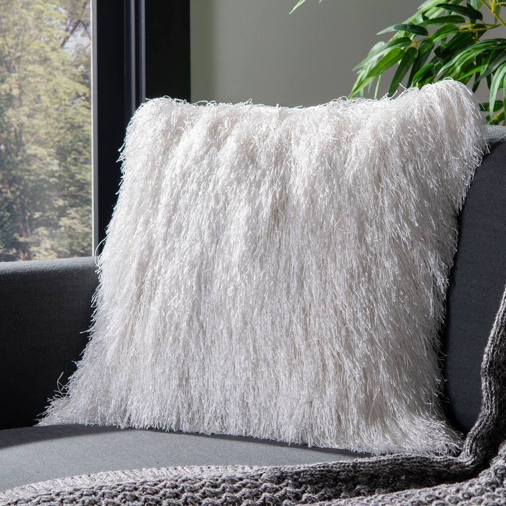 SAFAVIEH Julchen Chic Indoor/ Outdoor 20-inch Shag Decorative Pillow