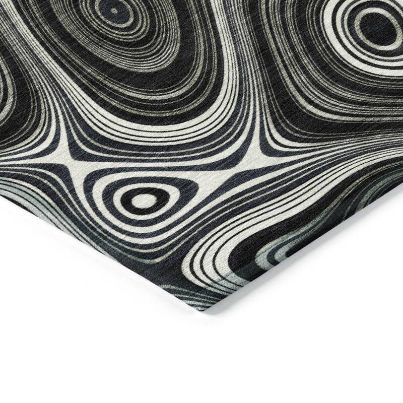 HomeRoots Geometric Transitional Rectangle Outdoor Rug