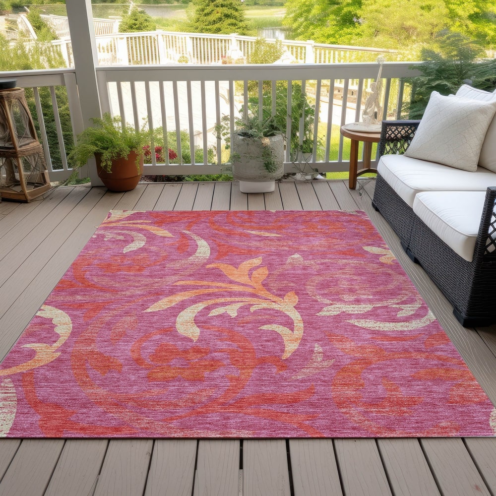 Machine Washable Indoor/ Outdoor Chantille Floral Scroll Rug