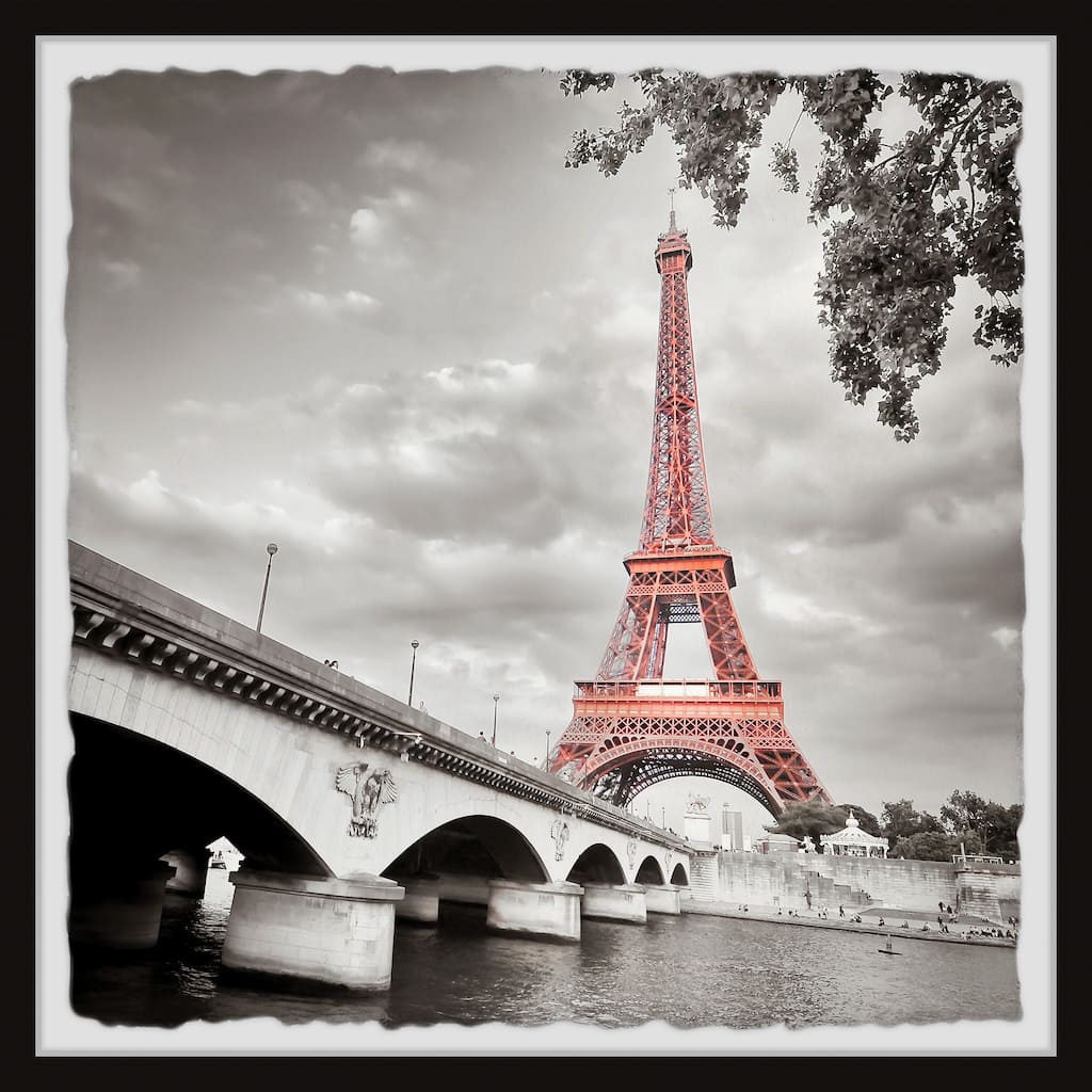 Red Eiffel Tower Framed Wall Art, Elegant Home Touch - Sophisticated Artwork for Refined Décor