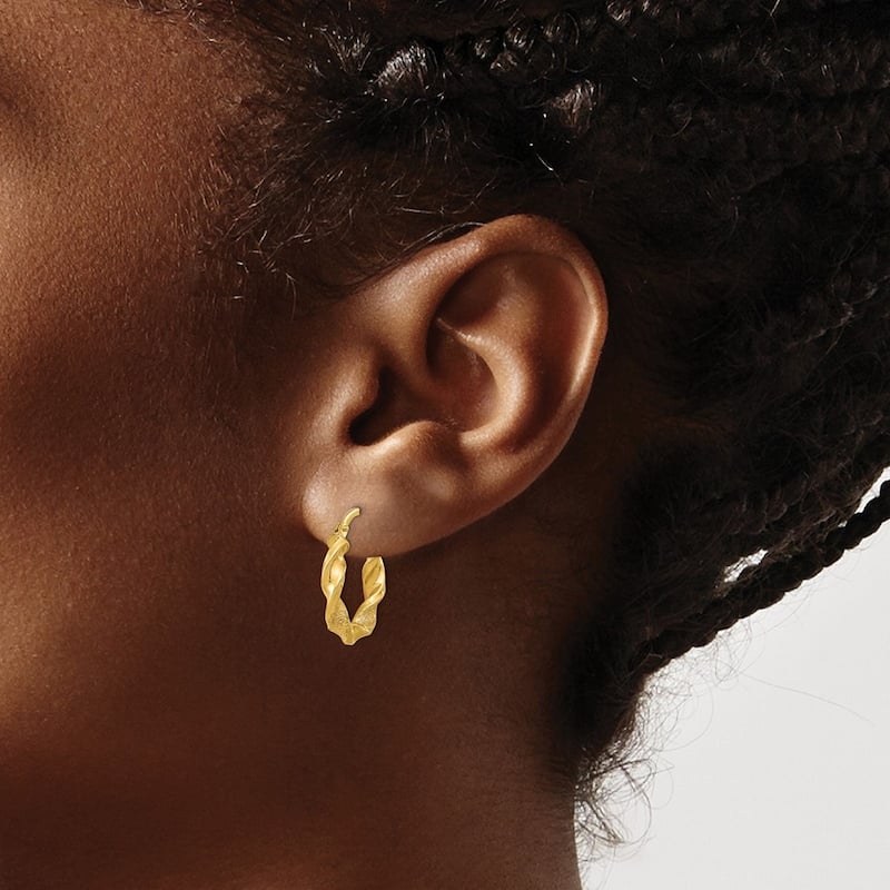 Curata 14k Yellow Gold Polished and Textured 17x3mm Twisted Hoop Earrings