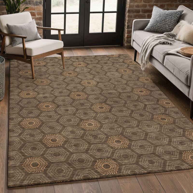 Machine Washable Indoor/ Outdoor Modern Hugoton Chantille Rug