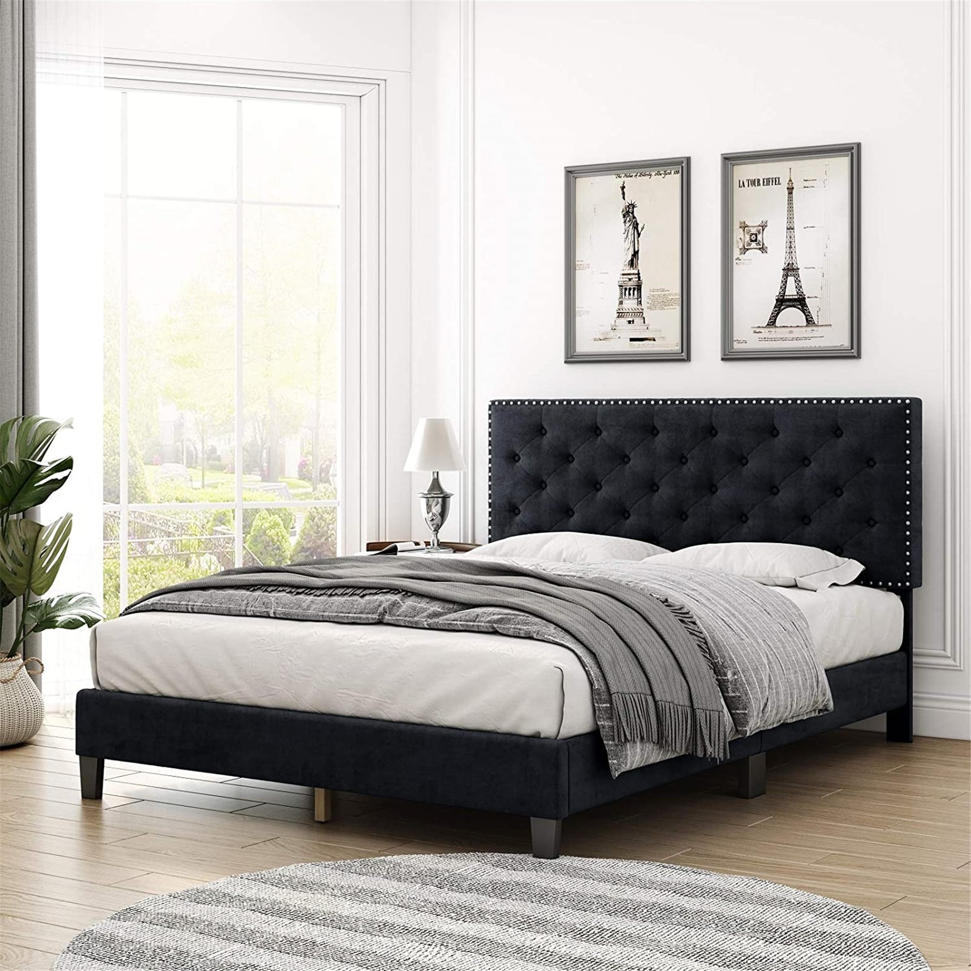 Queen bed sales black frame