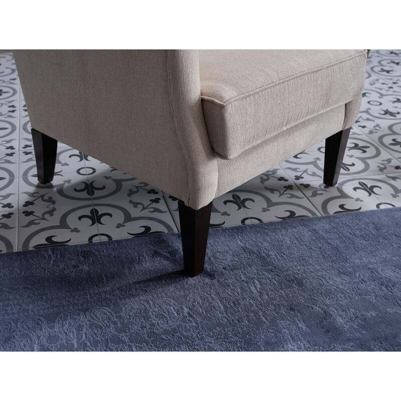 Pearle 29.5'' Wide Tufted Armchair