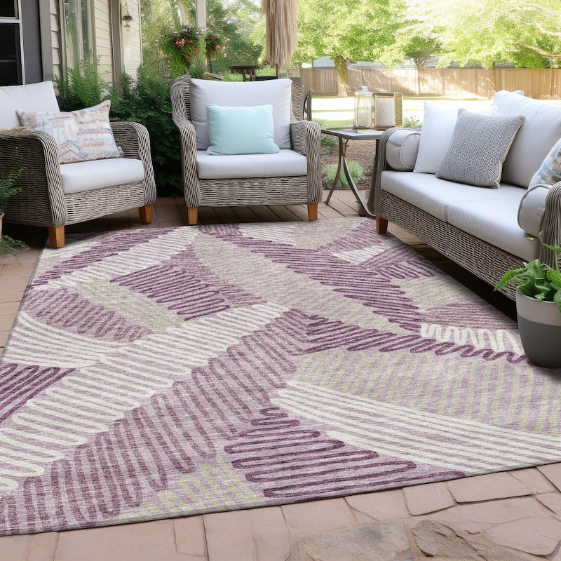 Machine Washable Indoor/ Outdoor Chantille Contemporary Squiggles Rug - Lavender - 5' x 7'6"