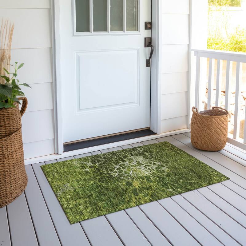 Machine Washable Indoor/ Outdoor Chantille Modern Floral Rug