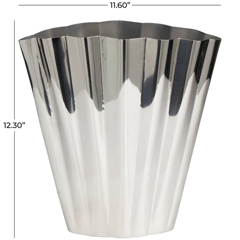 Silver Stainless Steel Metal Vase with Zig Zag Edging