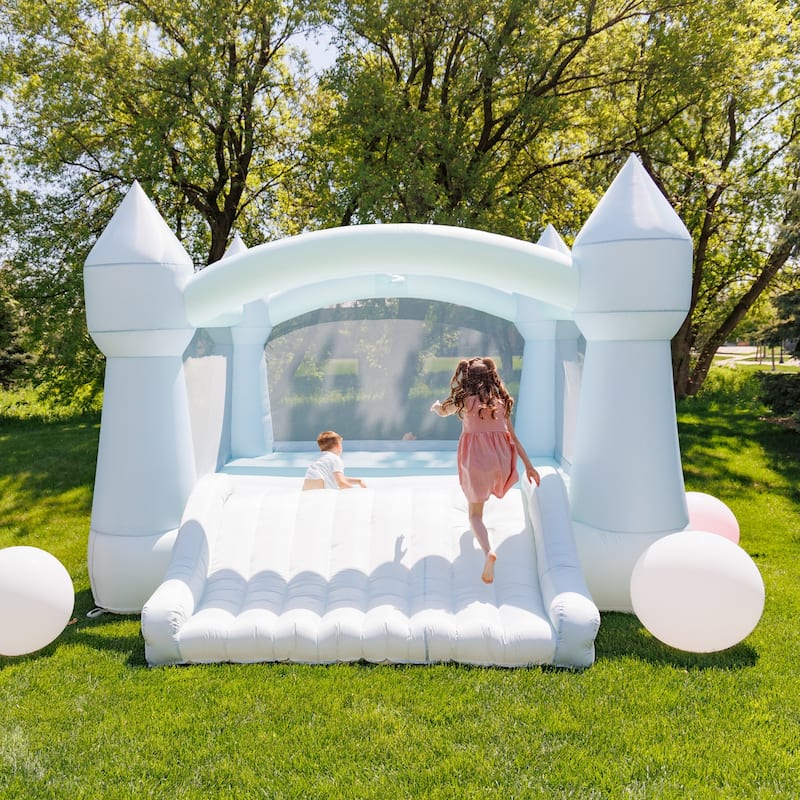 Bounceland Party Castle DayDreamer Mist Bounce House