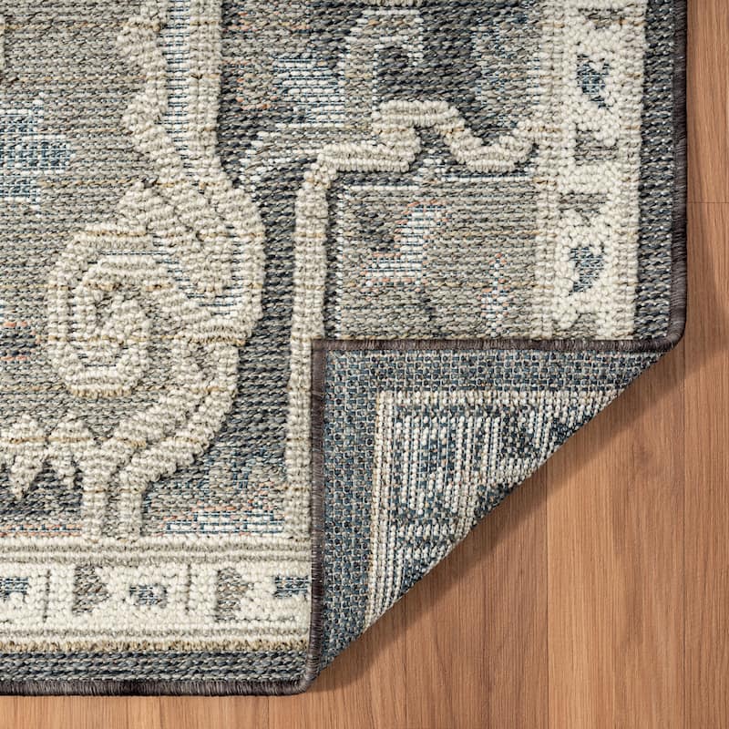 Nautica Indoor/Outdoor Modern Geometric Gray High-Low Rug