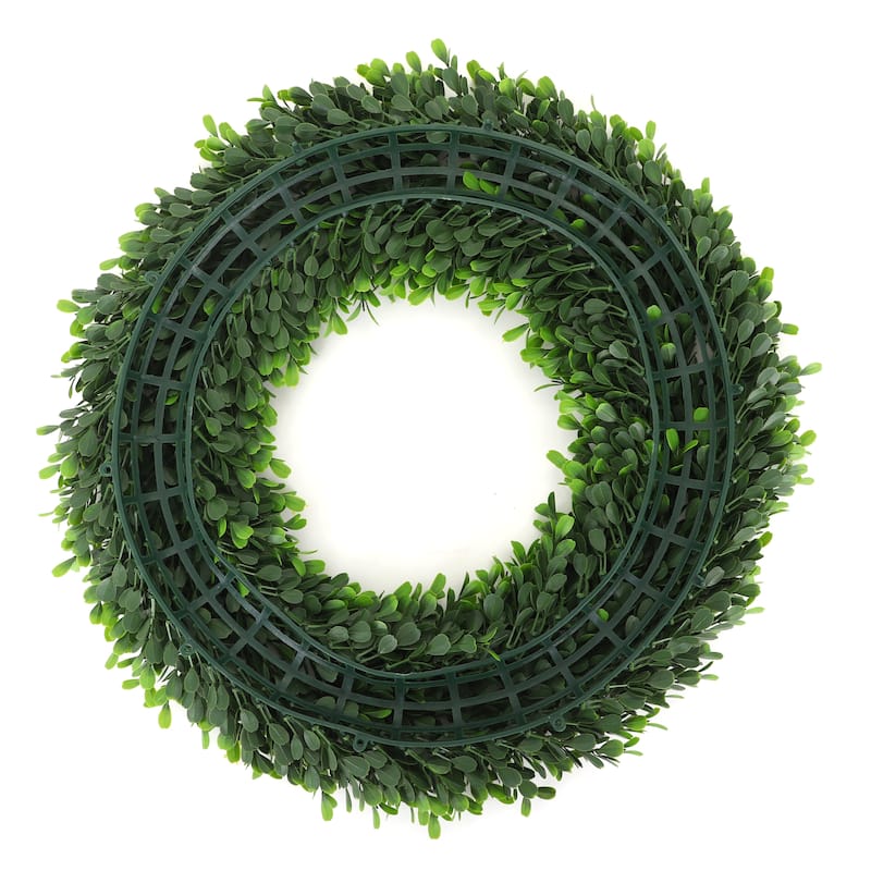 Soft Touch Holly Wreath