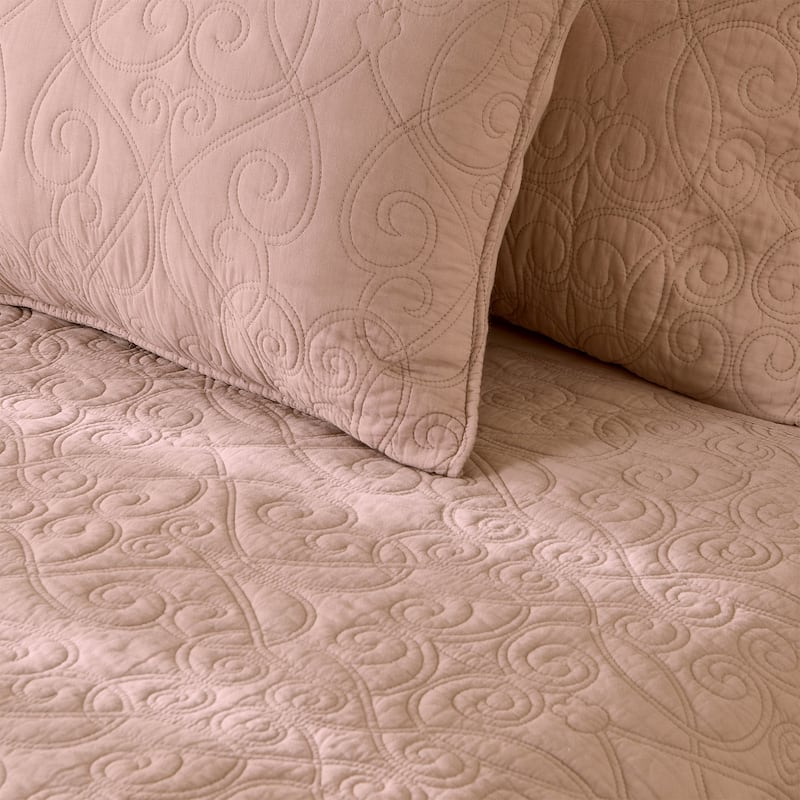 Patina Vie Maison 100% Cotton Stitched 3 Piece Quilt and Sham Set