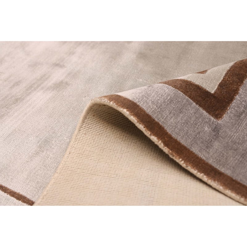 ECARPETGALLERY Hand Loomed Kashkuli Gabbeh Light Grey Viscose Rug - 5'4 x 7'7