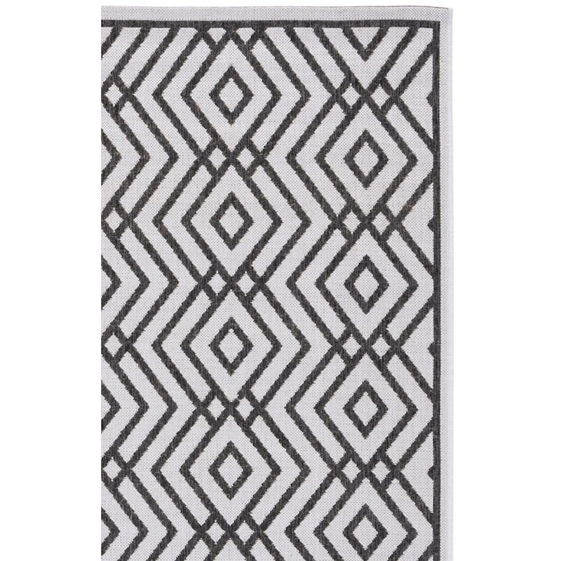 SAFAVIEH Linden Norita Indoor/ Outdoor Waterproof Patio Backyard Rug