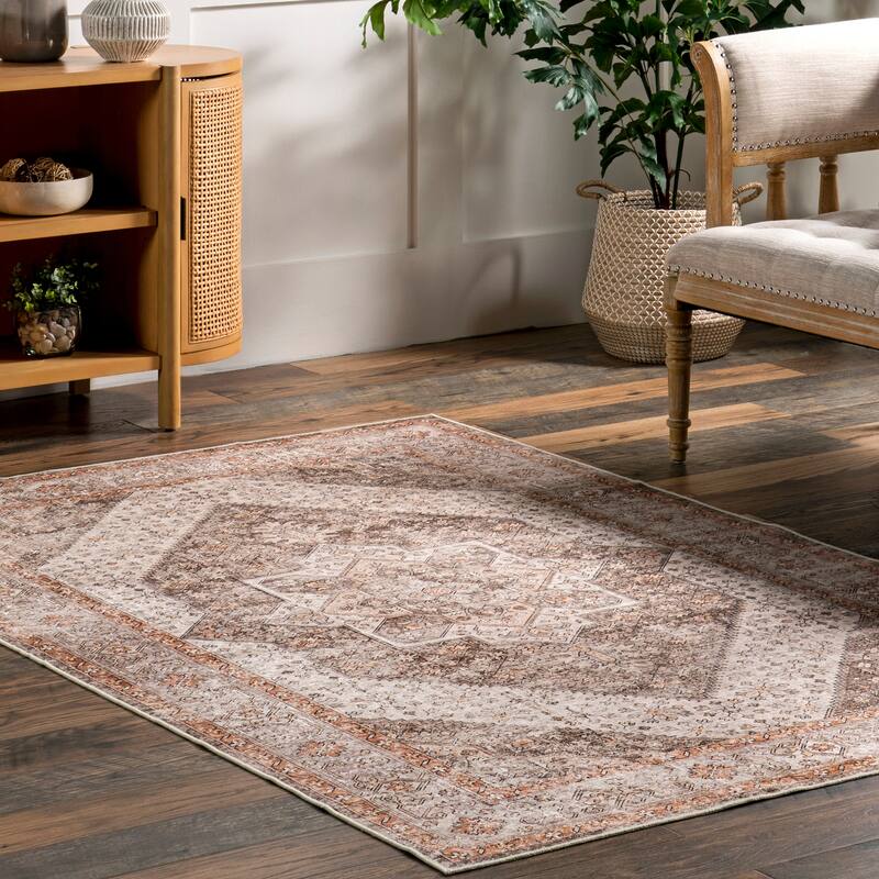 Nuloom Sanna Distressed Medallion SplashGuard Machine Washable Area Rug