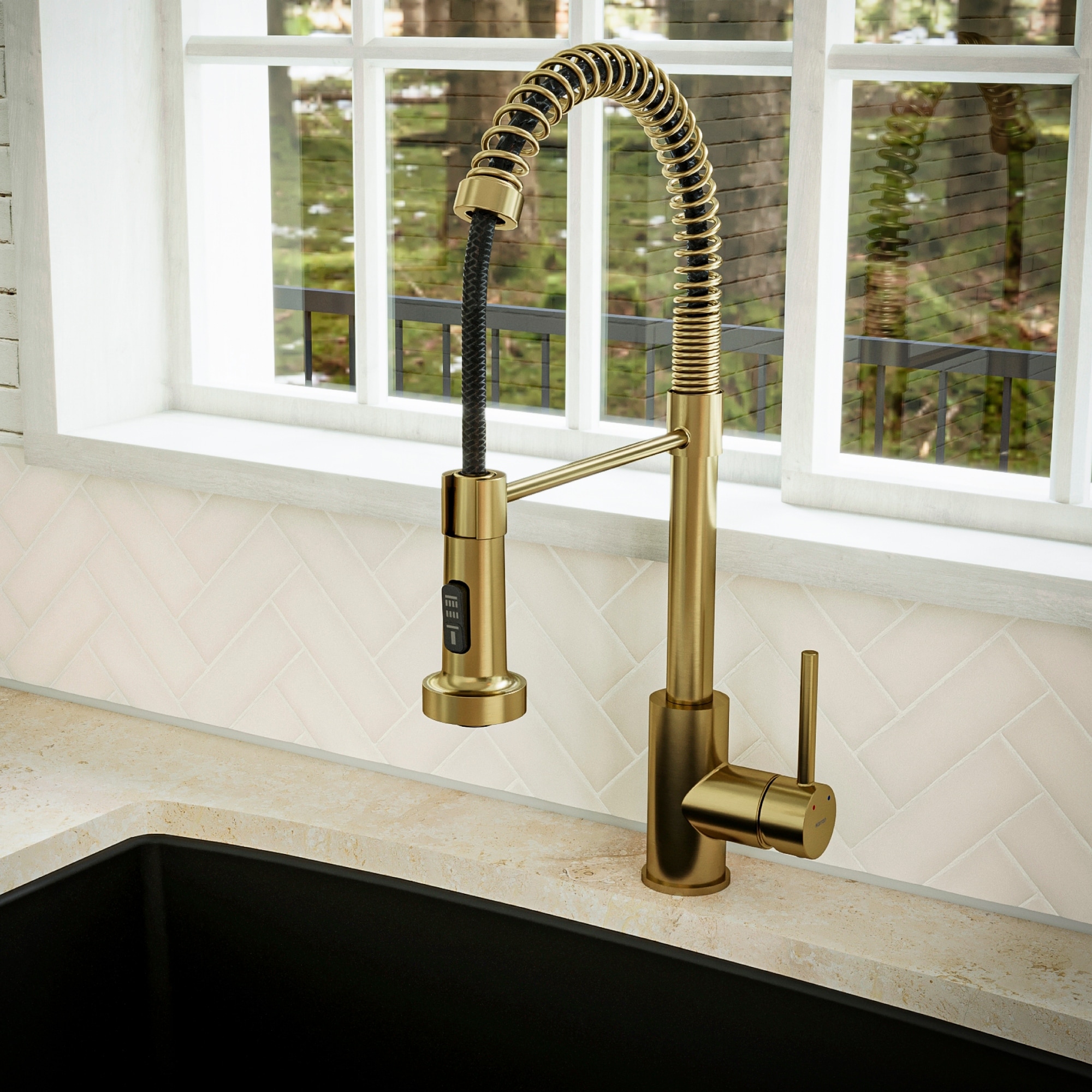 Karran Kadira Single-Handle Pull-Down Sprayer Kitchen Faucet - Bed