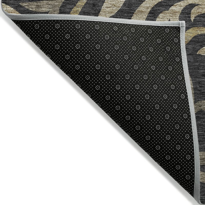 HomeRoots Floral Transitional Rectangle Outdoor Rug