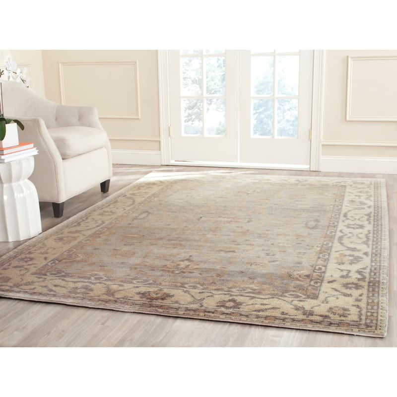 SAFAVIEH Couture Hand-knotted Oushak Reilika Traditional Oriental Wool Rug - 8' x 10' - Blue/Ivory