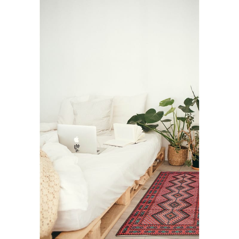Teimani Red Rug 2'11" x 5'3" - 2'11 x 5'3