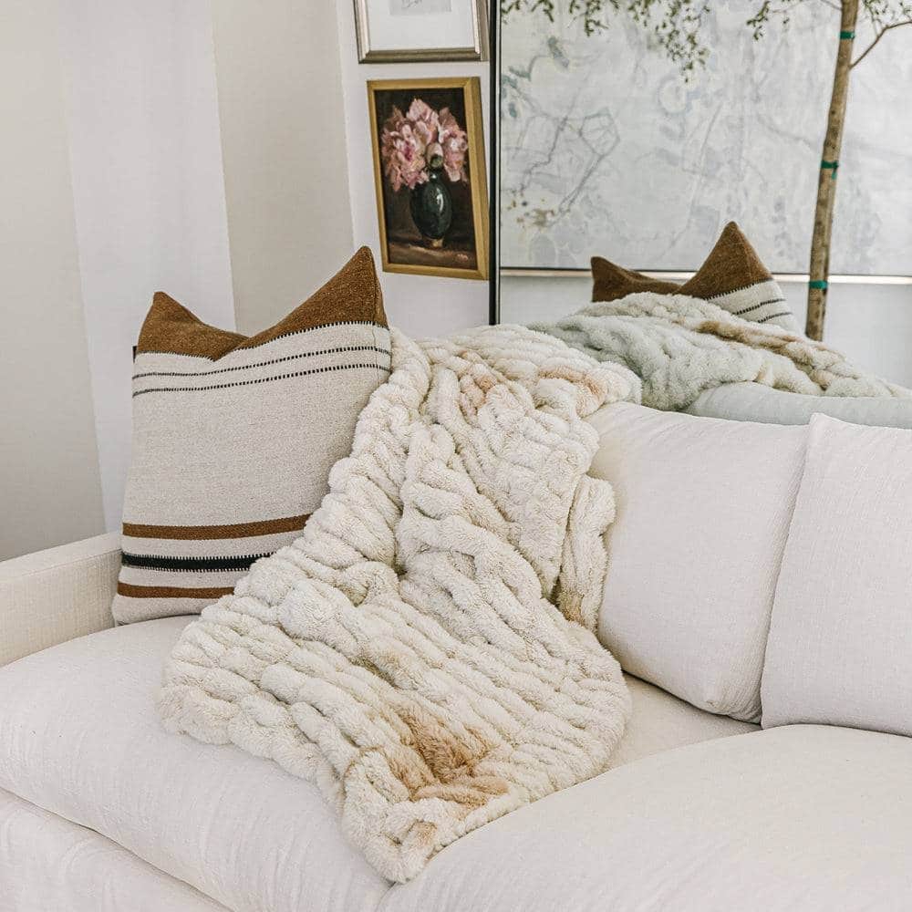 Minky Designs Luxuriously Soft Chic Minky Faux Fur Blankets