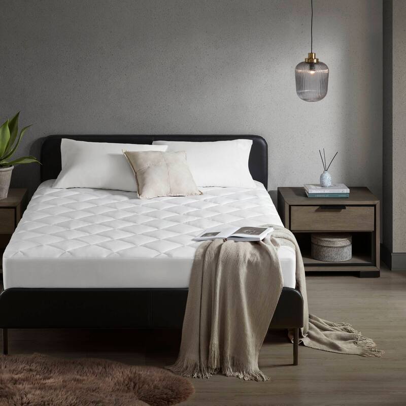 Overfilled Deep Pocket White Mattress Pad - White - Full