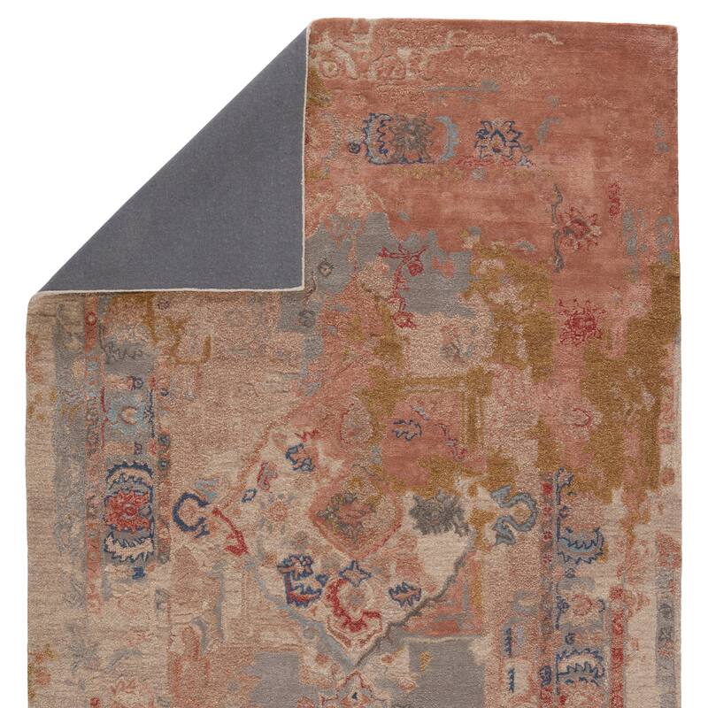 Lyle Handmade Medallion Pink/ Light Taupe Area Rug