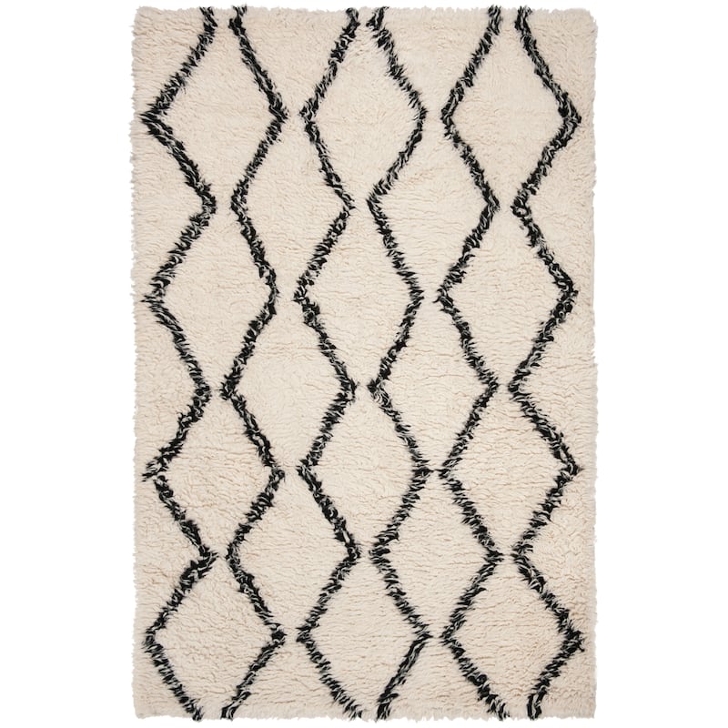SAFAVIEH Hand-knotted Kenya Hilary Moroccan Tribal Wool Rug - 6' x 9' - Black/Ivory