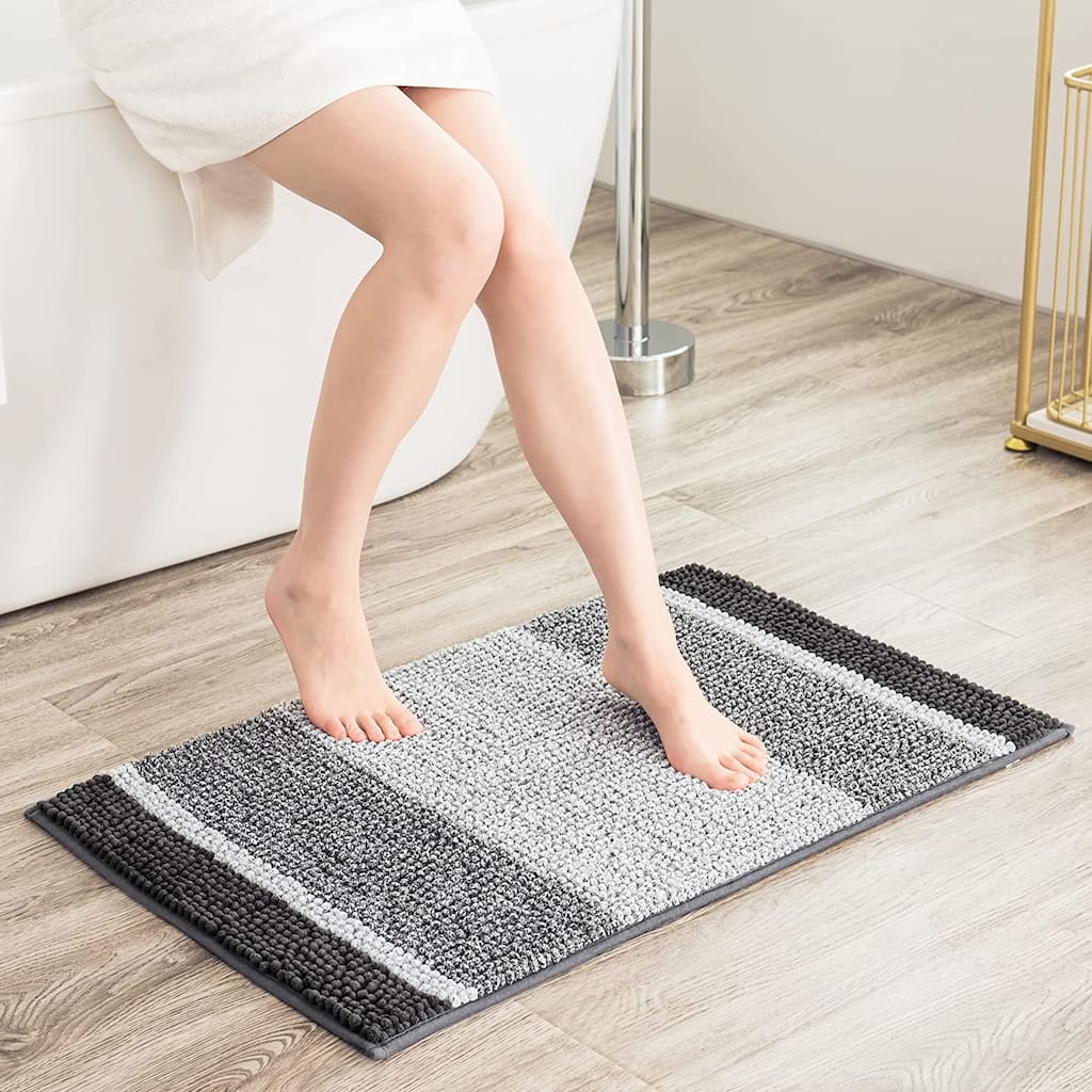 Subrtex Rugs Chenille Gradient Stripe Pattern Soft Plush Bath Rug Shower Water Absorbent Mat