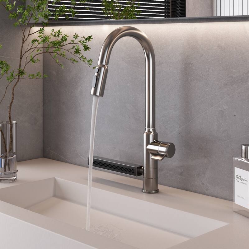 Versatile Bathroom Faucet with Extendable Sprayer and Swivel Spout