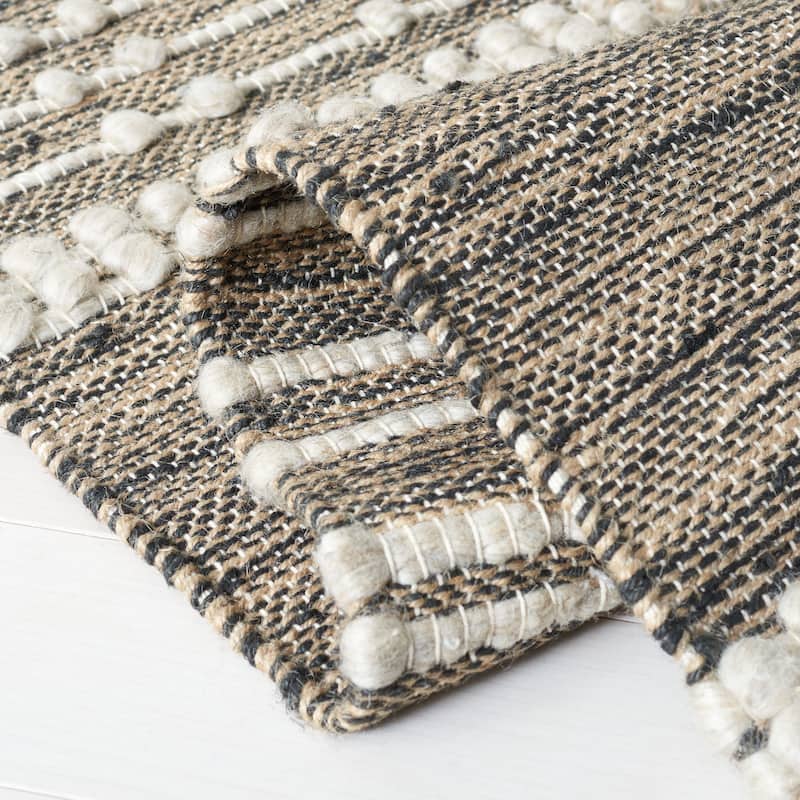 SAFAVIEH Natural Fiber Cressie Jute & Wool Fringe Rug