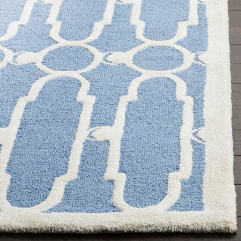 SAFAVIEH Handmade Bella Deepla Modern Floral Wool Rug
