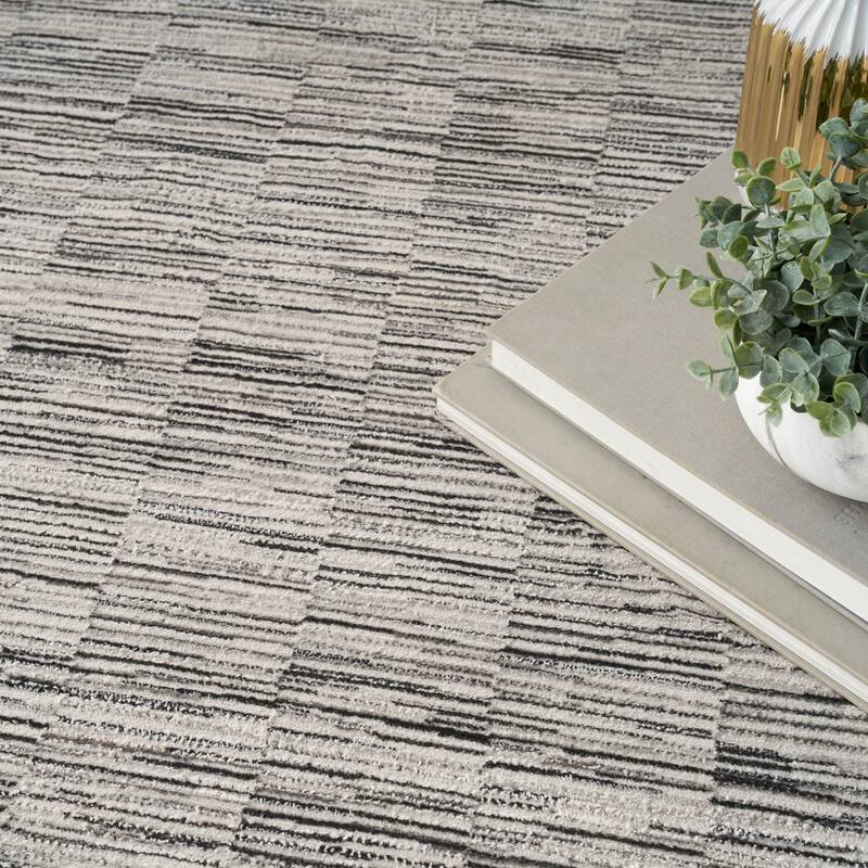 Nourison Desire Indoor Abstract Area Rug