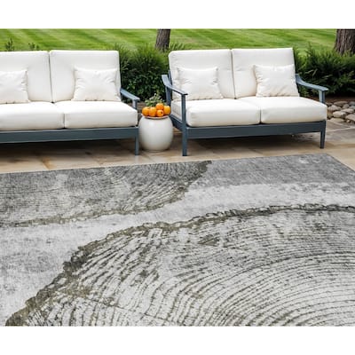 HomeRoots Abstract Transitional Rectangle Outdoor Rug