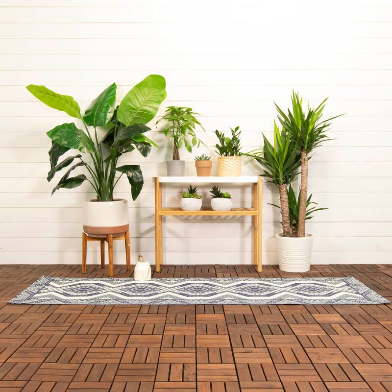 Carmina Medallion Indoor/Outdoor Area Rug