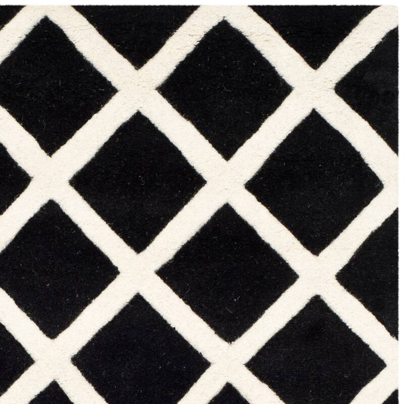 SAFAVIEH Handmade Chatham Retha Modern Moroccan Wool Rug