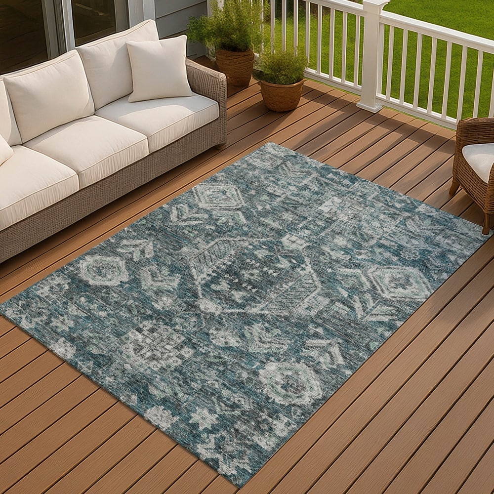 Machine Washable Indoor/ Outdoor Boho Traditional Chantille Rug