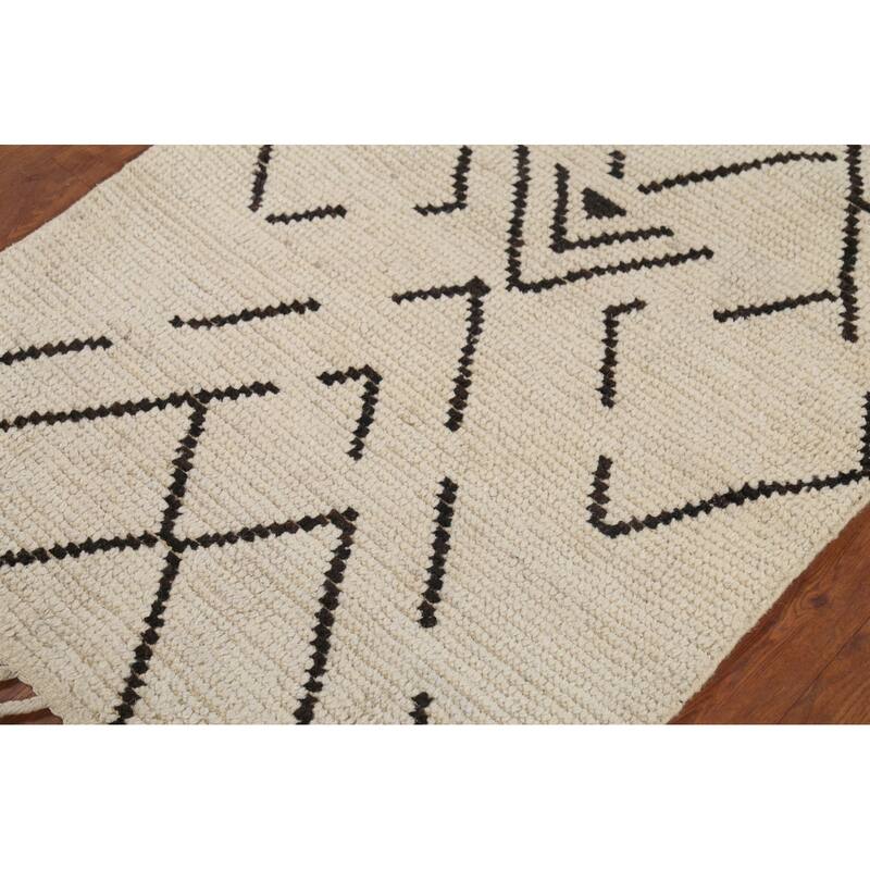 Ivory Moroccan Oriental Accent Rug Handmade Wool Carpet - 2'9"x 5'7"