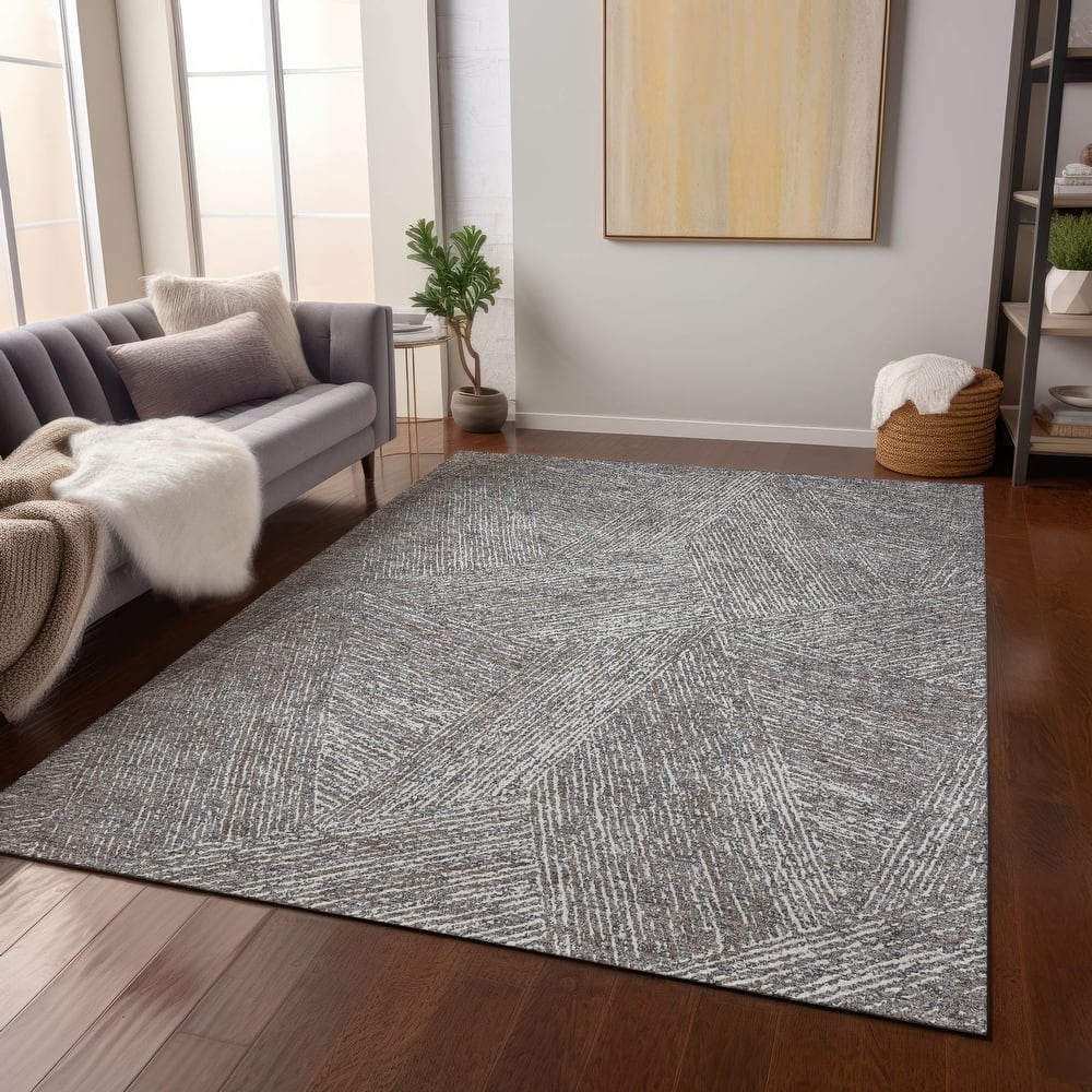 Machine Washable Indoor/ Outdoor Solid Geo Chantille Rug