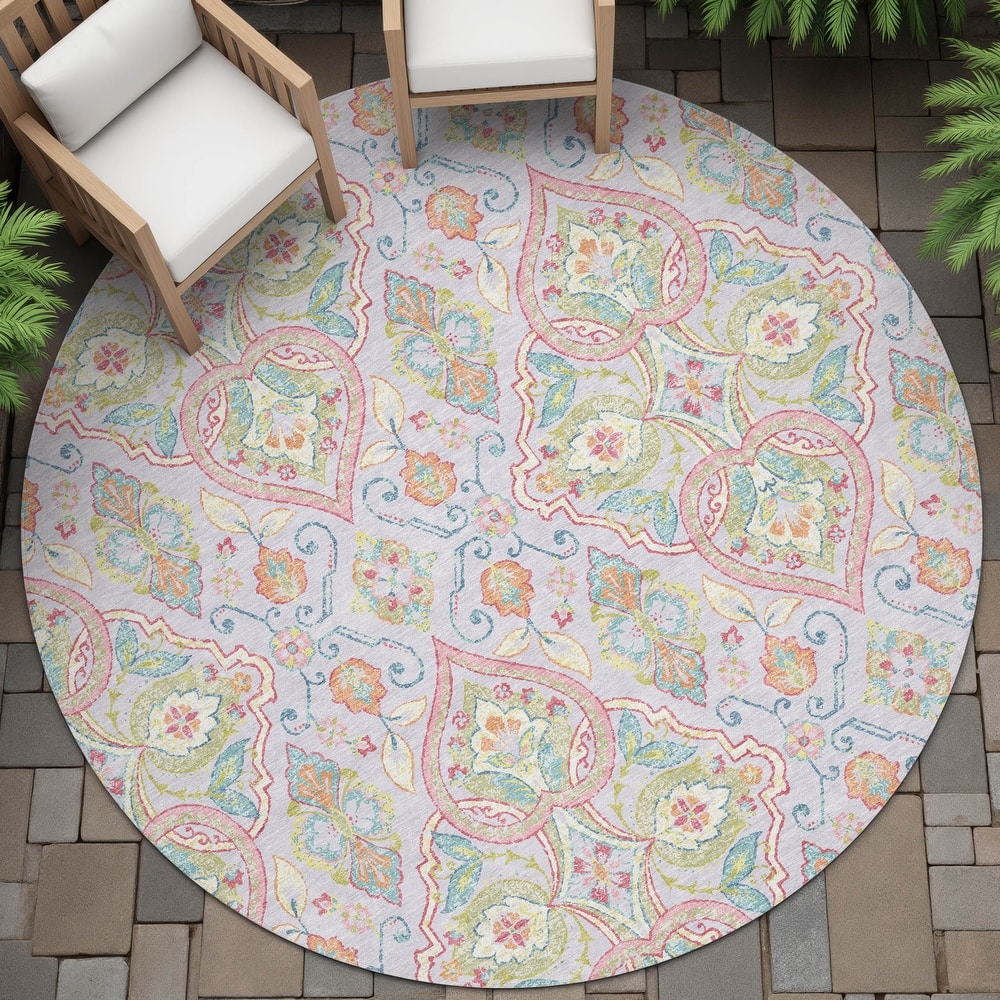 Machine Washable Indoor/Outdoor Traditional Spades Chantille Rug