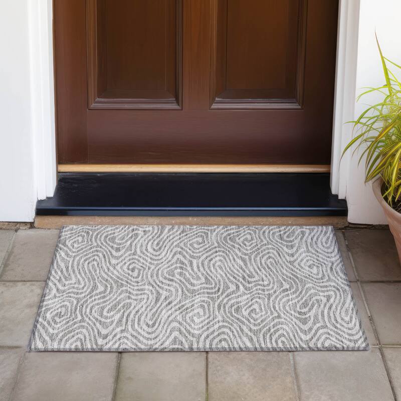 Machine Washable Indoor/ Outdoor Abstract Modern Chantille Rug - Taupe - 1'8" x 2'6"