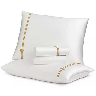 Mismatch Silk Pillowcases with Cotton Sheets