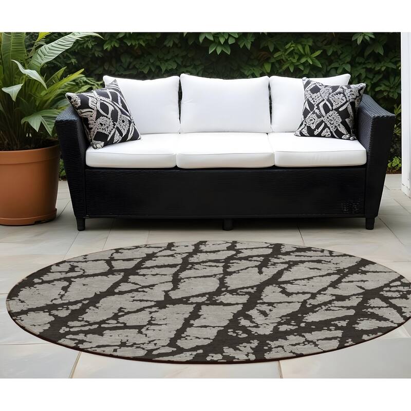 Allomi Unique Abstract Weather Resistant Timeless Fusion Outdoor Rug - 8' Round - Multi